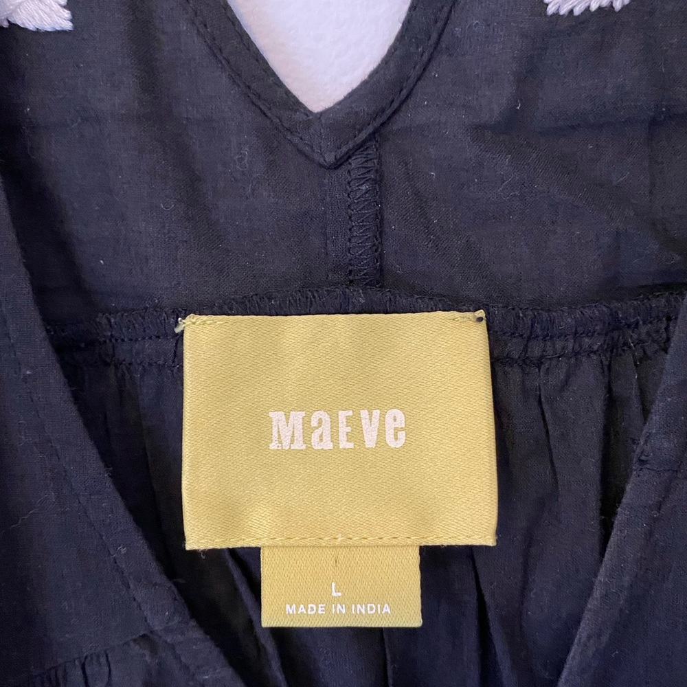 MAEVE / Anthropologie Black Top with Embroidery - Picture 3 of 6